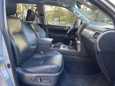 2012 Lexus GX 460   - Photo 19 - Laguna Niguel, CA 92677