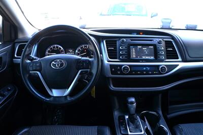 2015 Toyota Highlander LE PLUS - Photo 10 - Pasadena, CA 91107