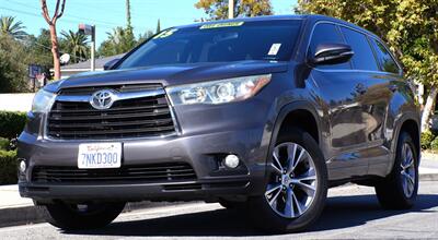 2015 Toyota Highlander LE PLUS - Photo 2 - Pasadena, CA 91107