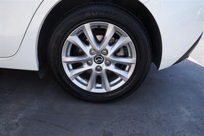 2016 Mazda Mazda3 i Grand Touring   - Photo 21 - Pasadena, CA 91107
