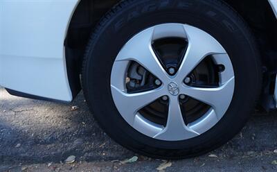 2015 Toyota Prius Two   - Photo 16 - Pasadena, CA 91107
