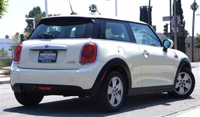 2014 MINI Hardtop Cooper   - Photo 4 - Pasadena, CA 91107