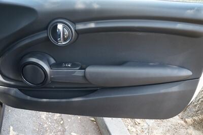 2014 MINI Hardtop Cooper   - Photo 15 - Pasadena, CA 91107
