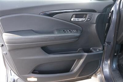 2018 Honda Ridgeline RTL-E   - Photo 18 - Pasadena, CA 91107