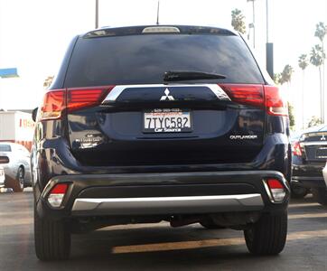 2016 Mitsubishi Outlander ES   - Photo 5 - Pasadena, CA 91107