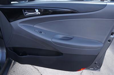 2012 Hyundai SONATA Limited - Photo 16 - Pasadena, CA 91107