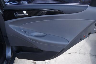 2012 Hyundai SONATA Limited - Photo 17 - Pasadena, CA 91107