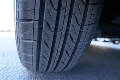 2014 Toyota Prius Three   - Photo 16 - Pasadena, CA 91107