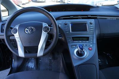 2014 Toyota Prius Three   - Photo 9 - Pasadena, CA 91107