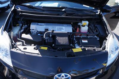 2014 Toyota Prius Three   - Photo 10 - Pasadena, CA 91107