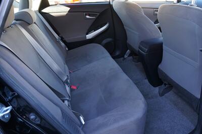 2014 Toyota Prius Three   - Photo 8 - Pasadena, CA 91107