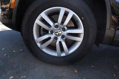 2016 Volkswagen Tiguan 2.0T S   - Photo 19 - Pasadena, CA 91107