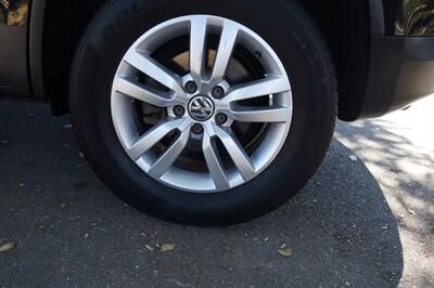 2016 Volkswagen Tiguan 2.0T S   - Photo 18 - Pasadena, CA 91107