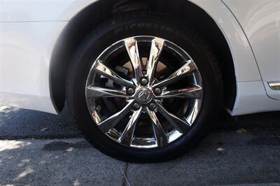 2011 Lexus ES 350   - Photo 18 - Pasadena, CA 91107