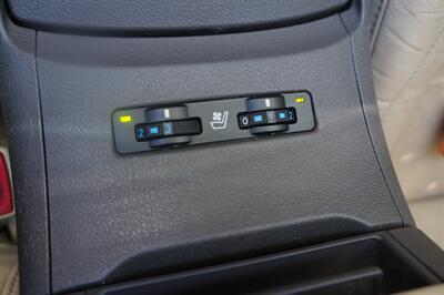 2011 Lexus ES 350   - Photo 10 - Pasadena, CA 91107