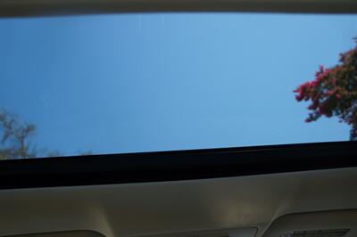2011 Lexus ES 350   - Photo 11 - Pasadena, CA 91107