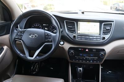 2017 Hyundai TUCSON Limited   - Photo 12 - Pasadena, CA 91107