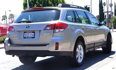 2014 Subaru Outback 2.5i   - Photo 3 - Pasadena, CA 91107