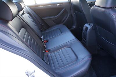 2017 Volkswagen Jetta 2.0T GLI   - Photo 9 - Pasadena, CA 91107