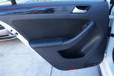 2017 Volkswagen Jetta 2.0T GLI   - Photo 16 - Pasadena, CA 91107