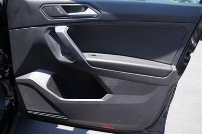 2021 Volkswagen Tiguan SE R-Line Black - Photo 16 - Pasadena, CA 91107