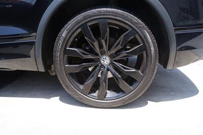 2021 Volkswagen Tiguan SE R-Line Black - Photo 21 - Pasadena, CA 91107