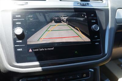 2021 Volkswagen Tiguan SE R-Line Black - Photo 12 - Pasadena, CA 91107