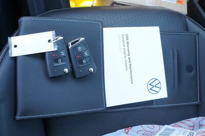 2021 Volkswagen Tiguan SE R-Line Black - Photo 28 - Pasadena, CA 91107