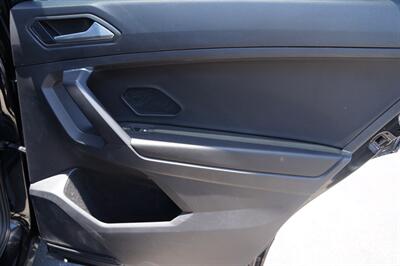 2021 Volkswagen Tiguan SE R-Line Black - Photo 17 - Pasadena, CA 91107