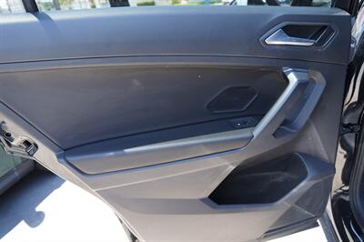2021 Volkswagen Tiguan SE R-Line Black - Photo 19 - Pasadena, CA 91107