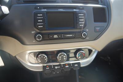 2013 Kia Rio EX   - Photo 9 - Pasadena, CA 91107