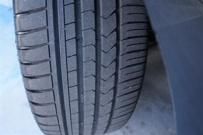 2009 Pontiac Vibe 2.4L   - Photo 21 - Pasadena, CA 91107