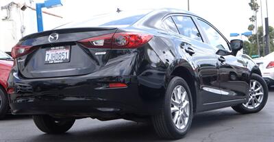 2015 Mazda Mazda3 i Grand Touring   - Photo 4 - Pasadena, CA 91107