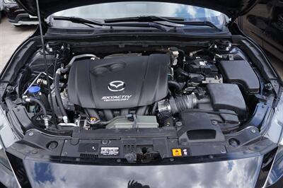 2015 Mazda Mazda3 i Grand Touring   - Photo 16 - Pasadena, CA 91107