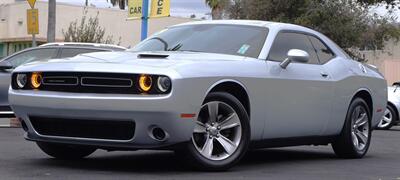 2019 Dodge Challenger SXT   - Photo 2 - Pasadena, CA 91107