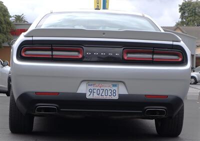 2019 Dodge Challenger SXT   - Photo 5 - Pasadena, CA 91107