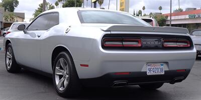 2019 Dodge Challenger SXT   - Photo 4 - Pasadena, CA 91107