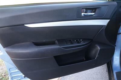 2012 Subaru Outback 2.5i Premium - Photo 15 - Pasadena, CA 91107