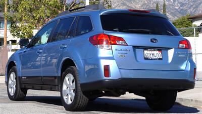 2012 Subaru Outback 2.5i Premium - Photo 4 - Pasadena, CA 91107