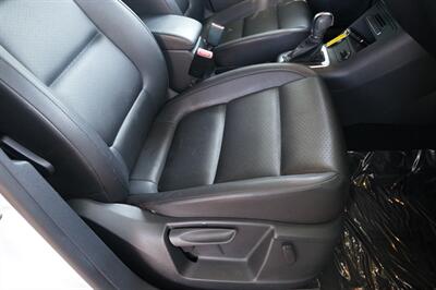 2014 Volkswagen Tiguan SE   - Photo 8 - Pasadena, CA 91107