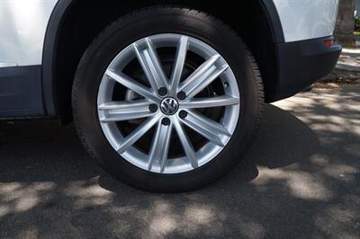 2014 Volkswagen Tiguan SE   - Photo 19 - Pasadena, CA 91107