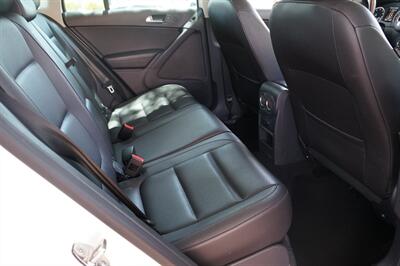 2014 Volkswagen Tiguan SE   - Photo 9 - Pasadena, CA 91107