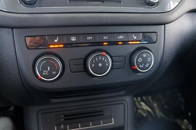 2014 Volkswagen Tiguan SE   - Photo 12 - Pasadena, CA 91107