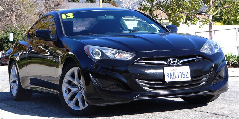 2013 Hyundai Genesis Coupe Base's photo