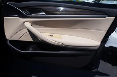 2019 BMW 5 Series 530i   - Photo 18 - Pasadena, CA 91107
