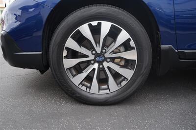 2015 Subaru Outback 2.5i Limited - Photo 26 - Pasadena, CA 91107