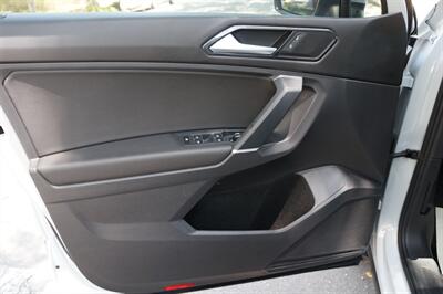 2018 Volkswagen Tiguan 2.0T SEL 4Motion   - Photo 12 - Pasadena, CA 91107