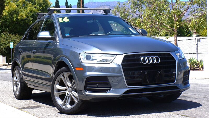 2016 Audi Q3 2.0T FWD tiptronic Premium Plus's photo