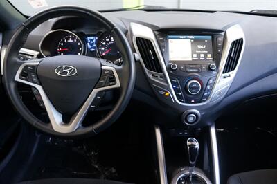 2017 Hyundai VELOSTER Value Edition - Photo 8 - Pasadena, CA 91107