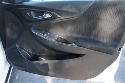 2017 Chevrolet Malibu LT   - Photo 14 - Pasadena, CA 91107